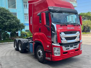 Alternative view of Xe đầu kéo GIGA ISUZU EXZ 6×4 420Ps Nhập khẩu