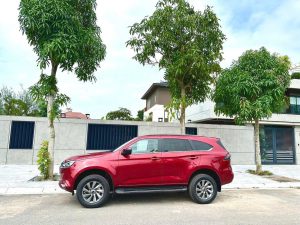 ISUZU Mu-X 7 chỗ