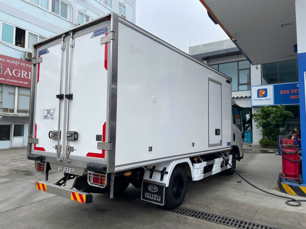 Xe tải QKR210 đông lạnh