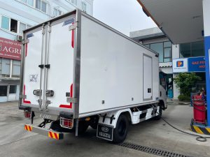 Alternative view of Xe tải QKR210 đông lạnh 1.9 tấn thùng 4.3m