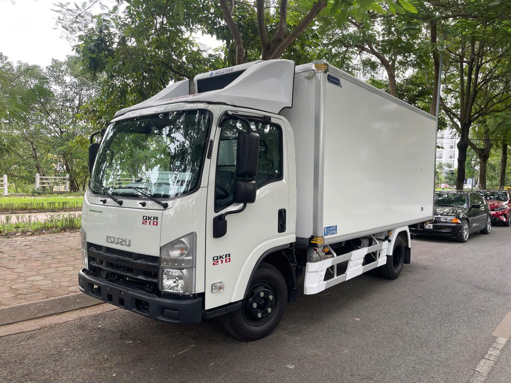 Xe tải QKR210 đông lạnh