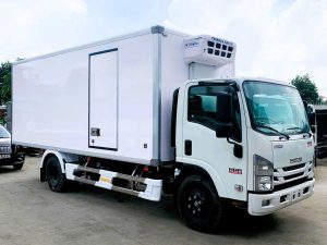 ISUZU NQR550 đông lạnh thùng 5m 6m tải 5 tấn
