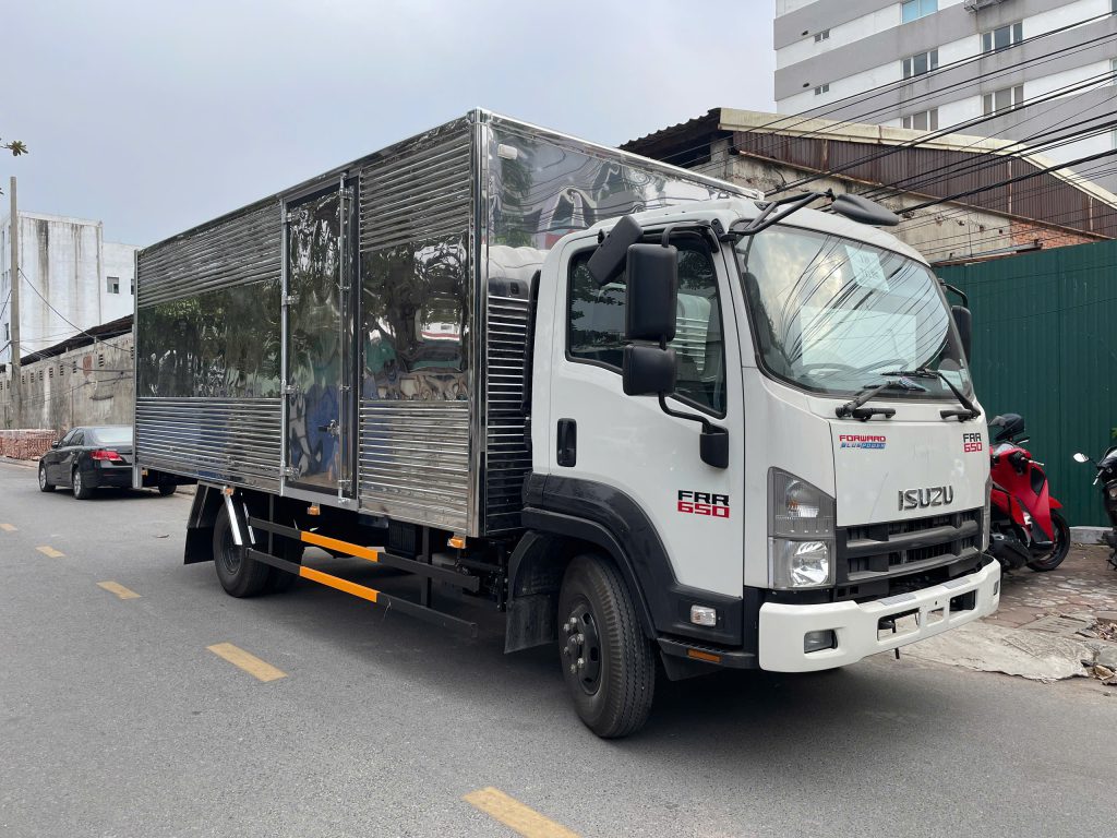 FRR 650 thùng kín