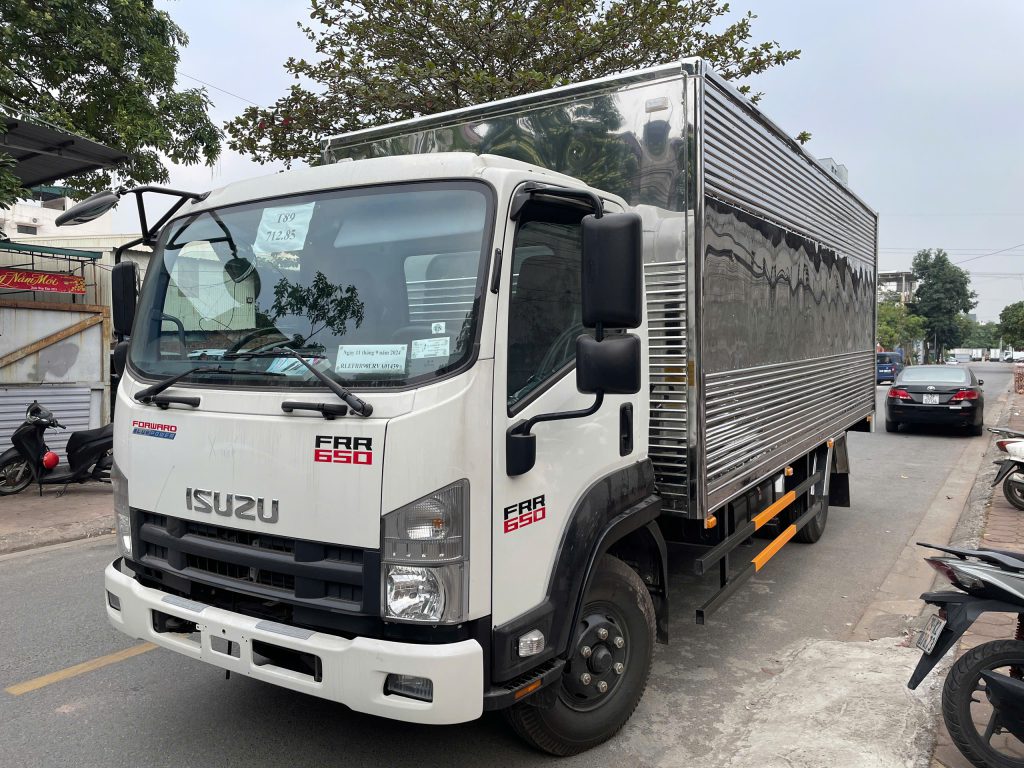 FRR 650 thùng kín