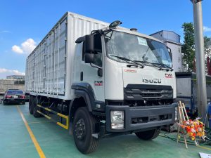 Xe tải Isuzu FVM 1500 thùng kín 15 tấn thùng 9.4m