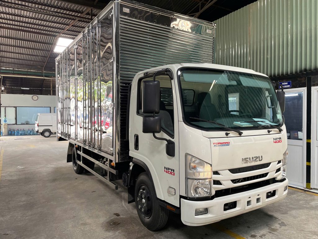 ISUZU NPR400 thùng pallet