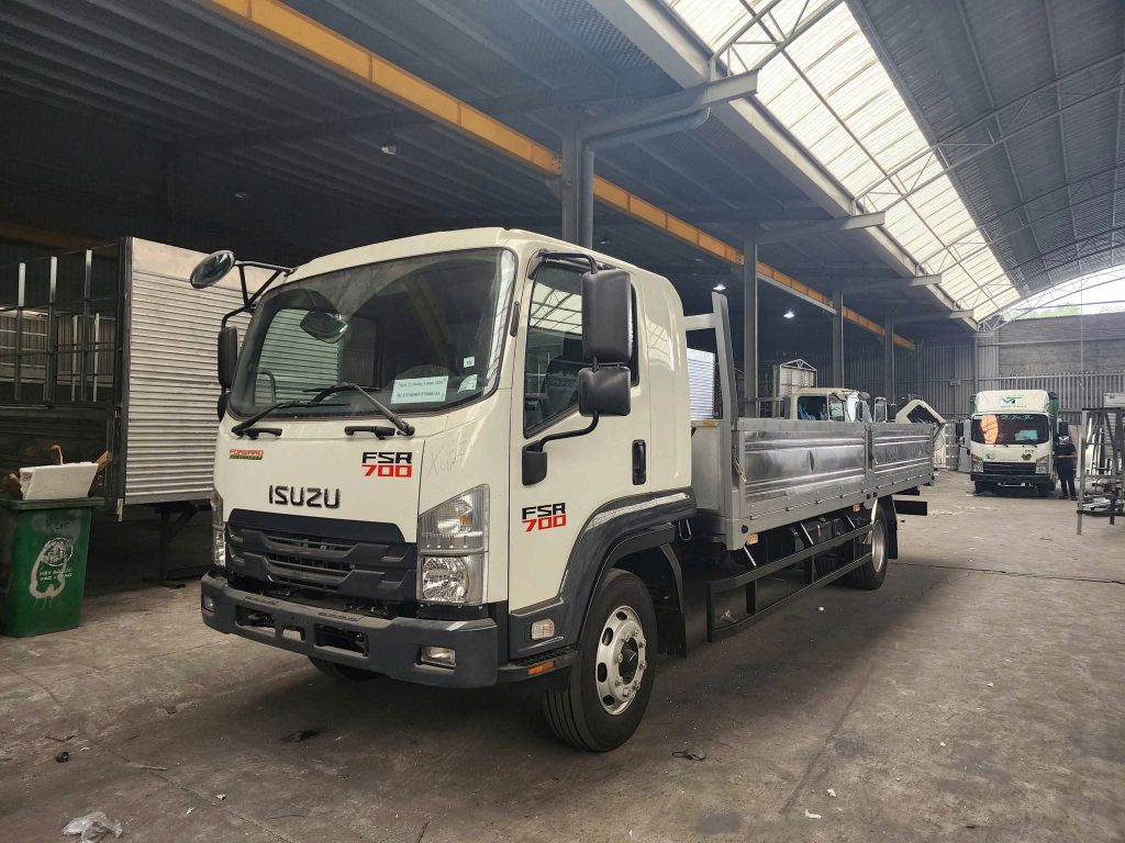 Xe ISUZU FSR700 thùng lửng