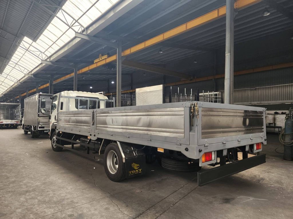 Xe ISUZU FSR700 thùng lửng