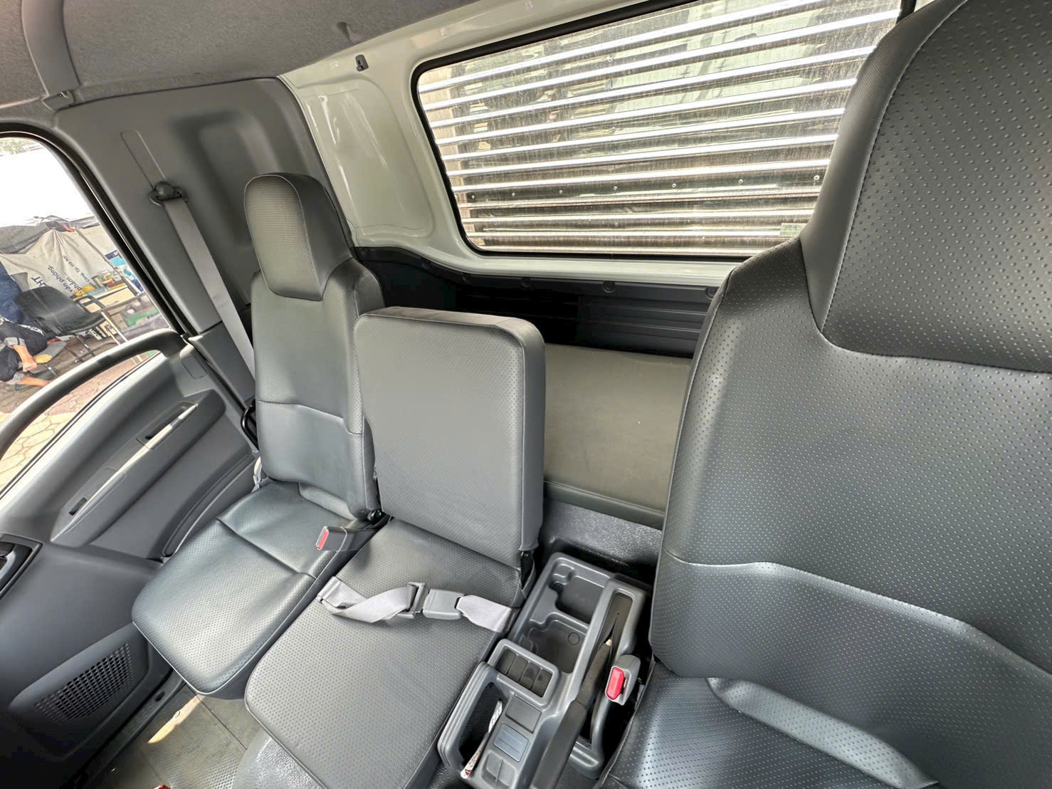 Xe tải ISUZU FSR700 thùng bạt 6.2 mét tải trọng 8 tấn cabin kép