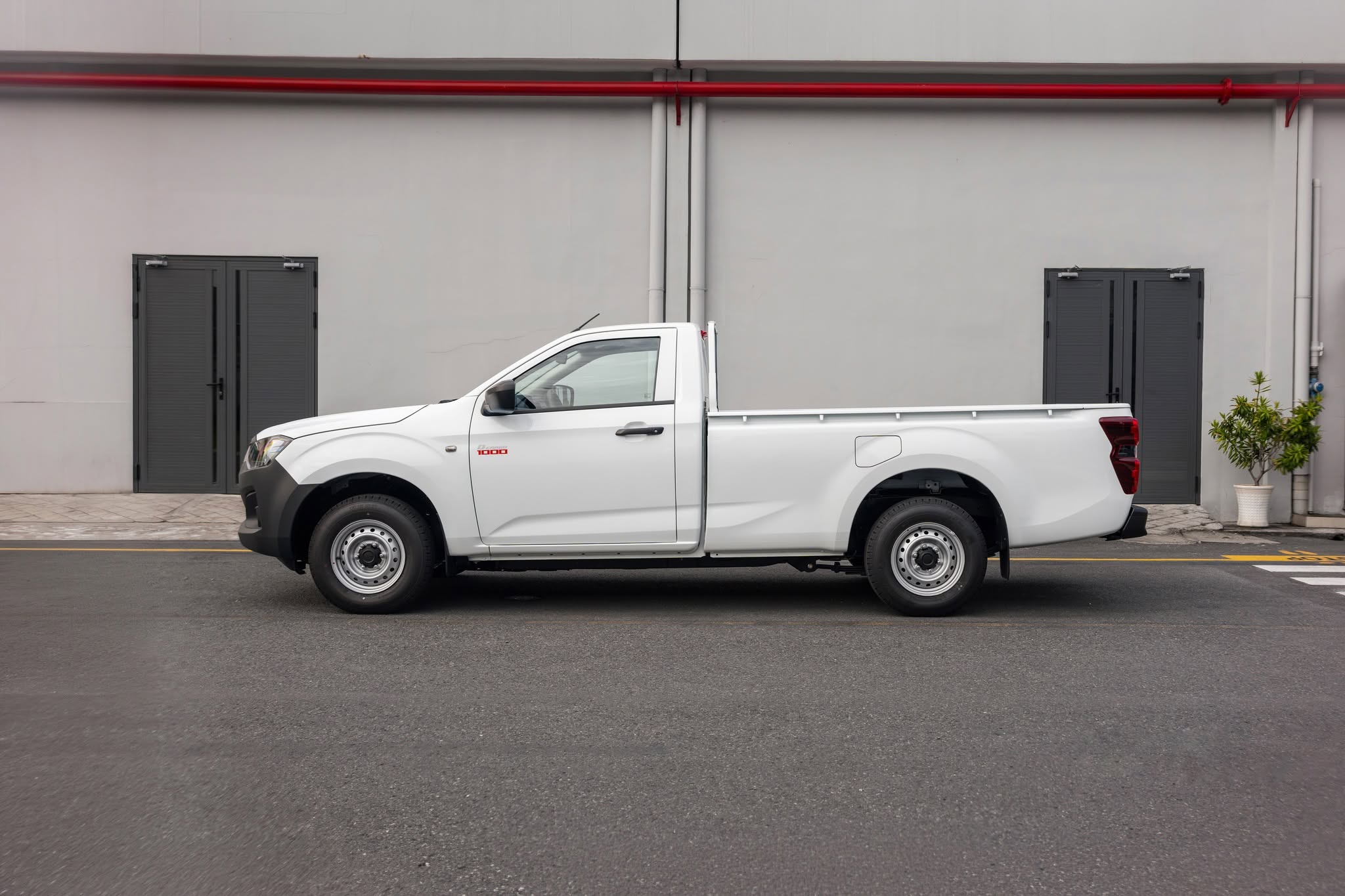 Isuzu D-Max Cargo 1000 nhập khẩu 2026